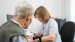 Врачи узких специальностей обследовали жителей села Солдато-Александровского