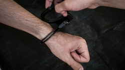 Ставропольчанке грозит два года тюрьмы за попытку задушить односельчанку